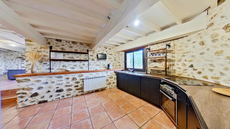 Maison - 138 m² - 4 pièces