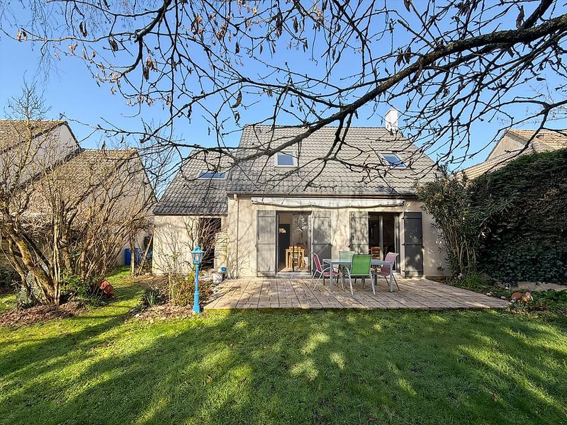 Maison - 97 m² - 5 pièces