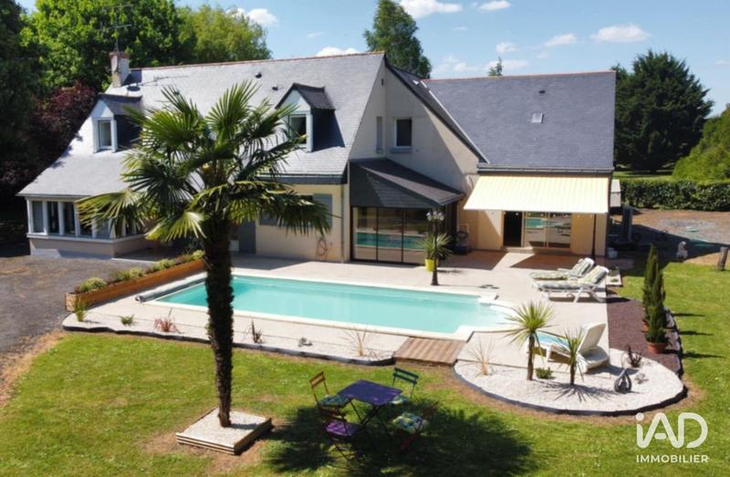 Maison - 270 m² - 7 pièces