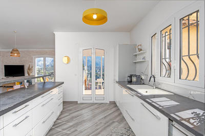 Maison - 151 m² - 5 pièces