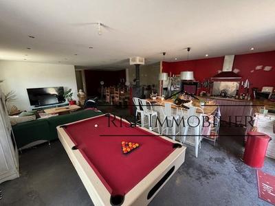 Maison - 160 m² - 4 pièces