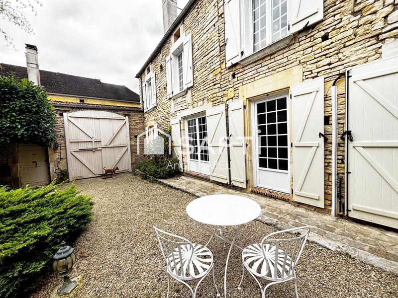 Maison - 191 m² - 8 pièces