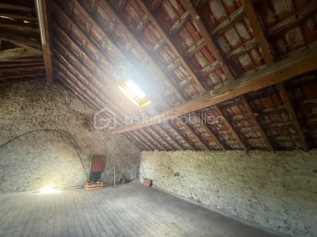 Maison de village - 90 m² - 5 pièces