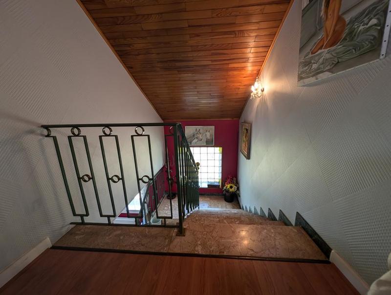 Maison - 181 m² - 8 pièces