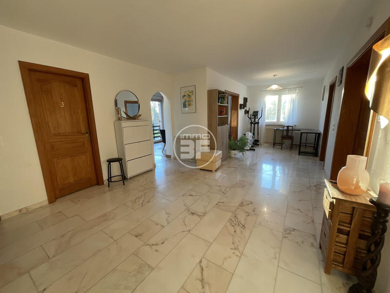 Appartement - 85 m² - 3 pièces