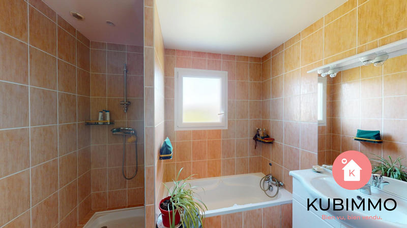 Maison - 92 m² - 4 pièces