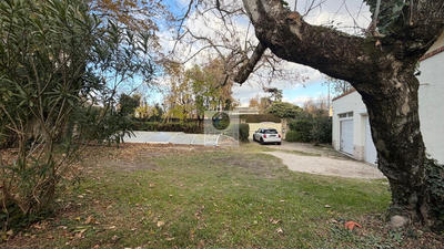 Maison - 228 m² - 7 pièces