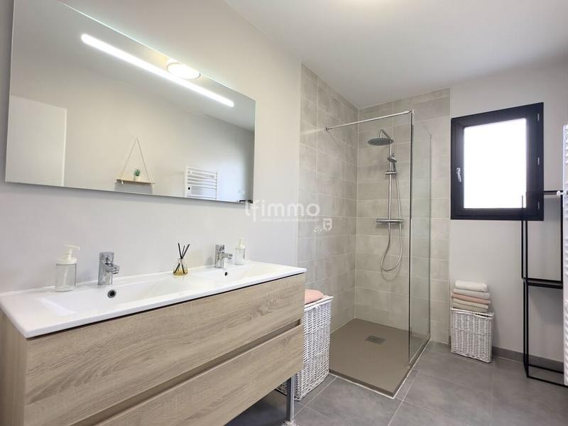 Maison - 108 m² - 4 pièces