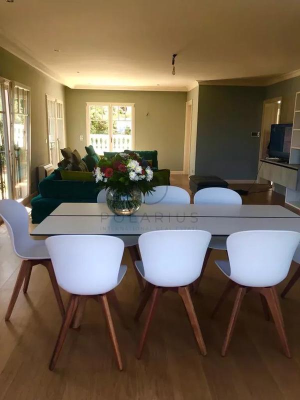 Villa - 260 m² - 7 pièces