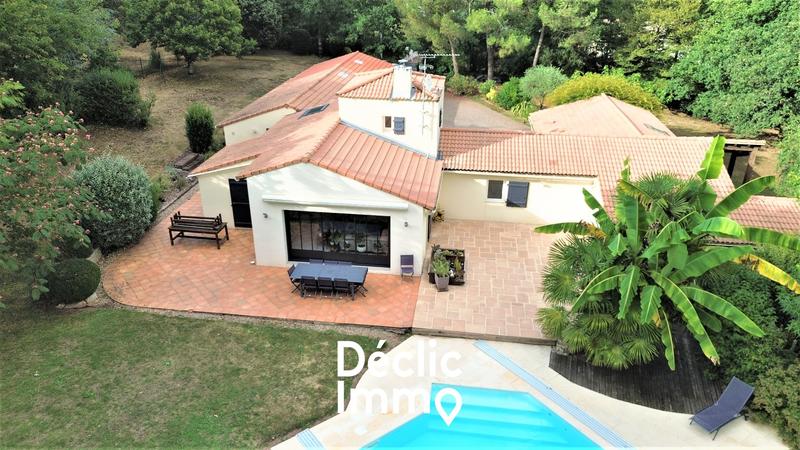 Maison - 169 m² - 7 pièces