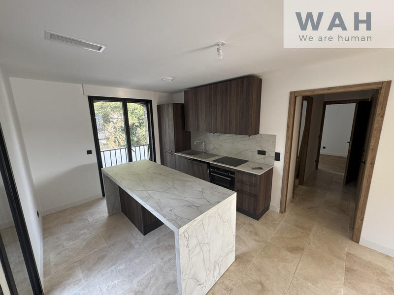 Duplex - 144 m² - 5 pièces