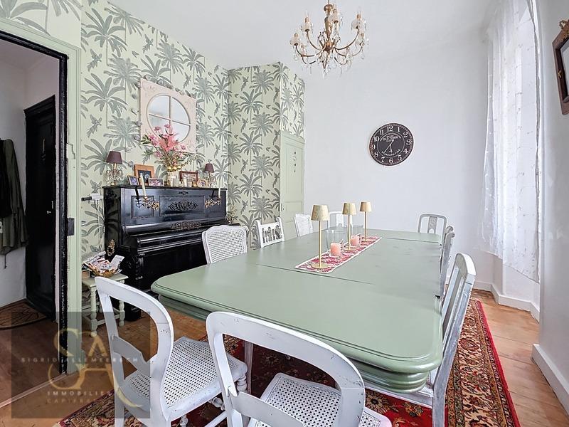 Maison de maîtres - 210 m² - 8 pièces