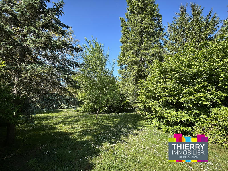 Maison - 281 m² - 8 pièces