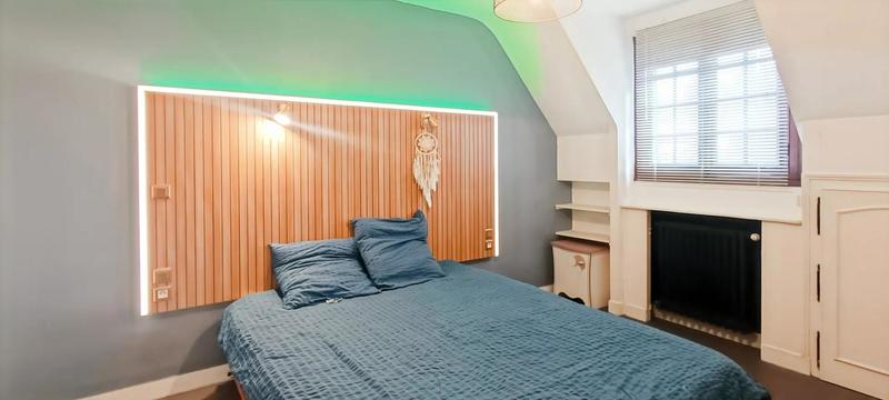 Maison - 360 m² - 10 pièces