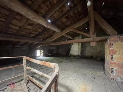 Maison de village - 360 m² - 6 pièces