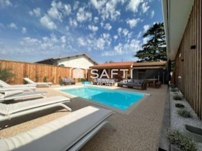 Maison - 158 m² - 8 pièces