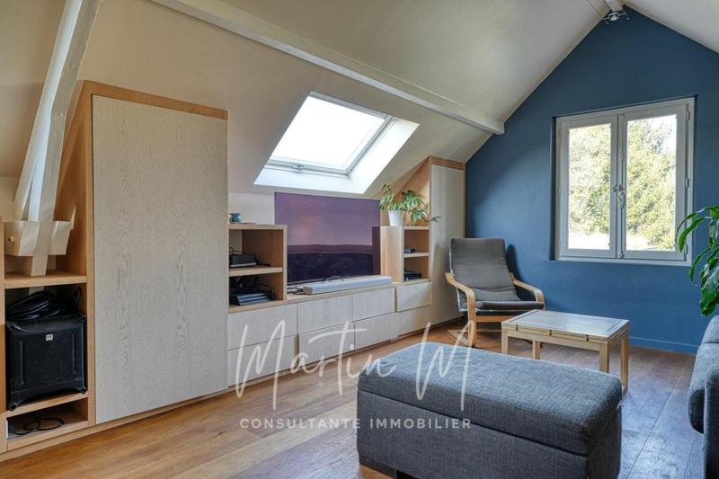 Maison - 217 m² - 8 pièces