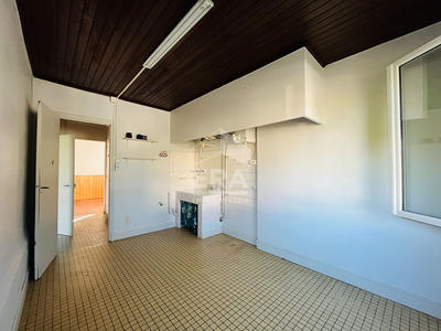 Maison - 183 m² - 11 pièces