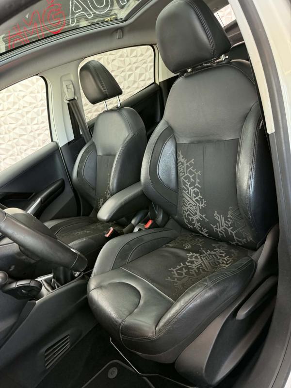 Peugeot 208 1.6 E-HDi s&amp;S 92 Cv