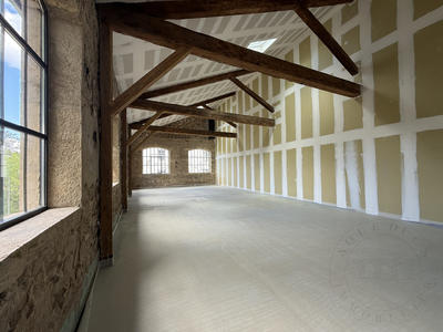 Local d'activités - 118 m² - 1 pièce