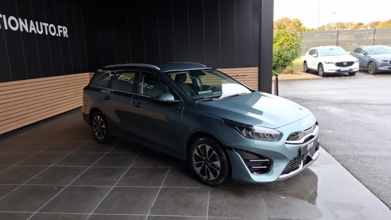 Kia Cee'd_Sw ceed Sw III 1.6 Gdi Isg Phev Active Bu Dct6