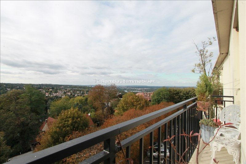 Appartement - 93 m² - 5 pièces