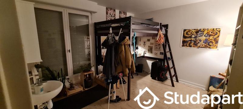 Chambre - 12 m² - 1 pièce