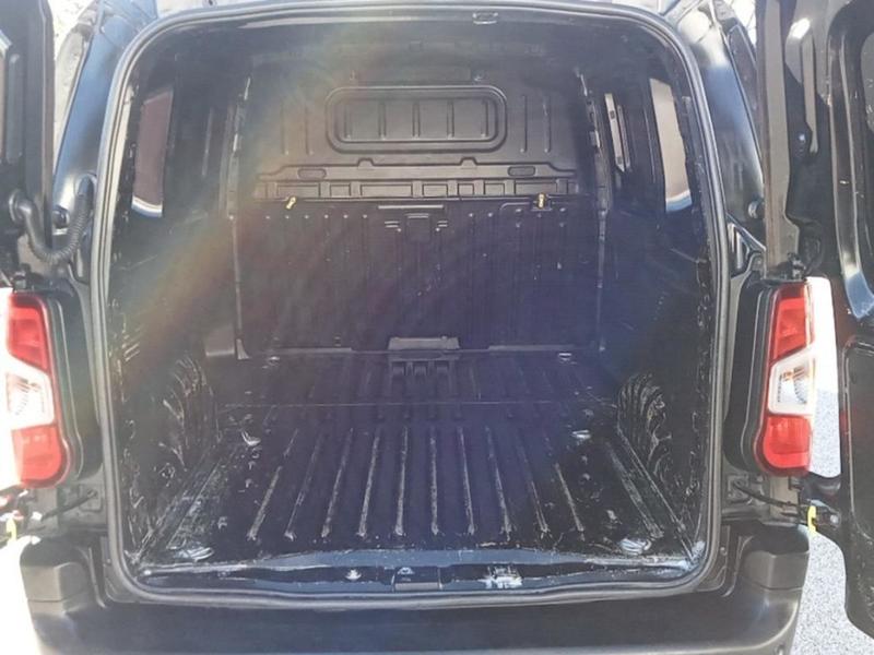 Peugeot Partner III Bluehdi 100 s&amp;amp;S 650kg Stand Asphalt