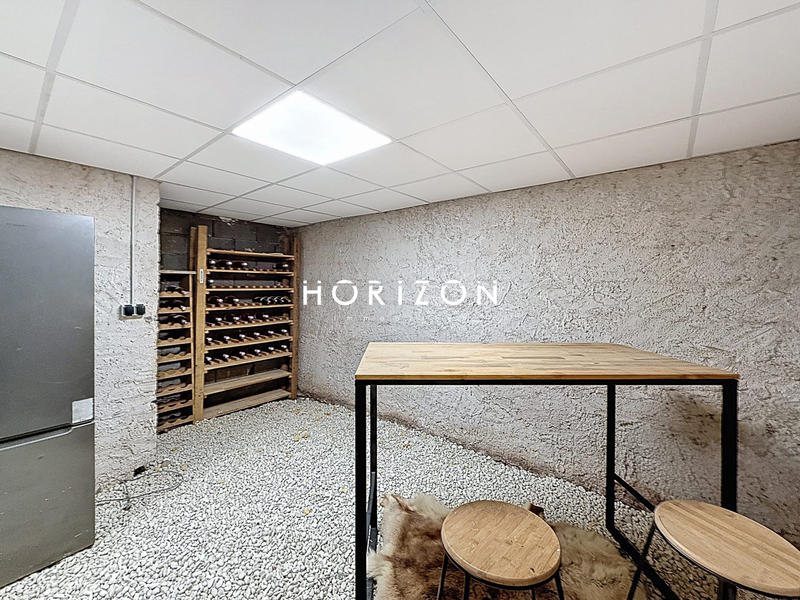 Maison traditionnelle - 82 m² - 4 pièces