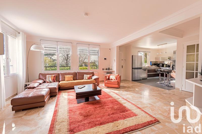 Maison - 180 m² - 7 pièces