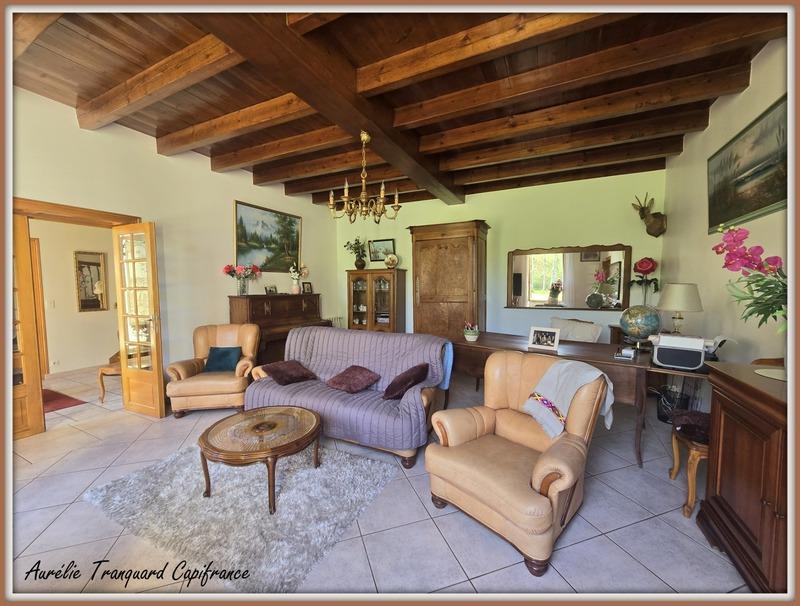 Maison bourgeoise - 183 m² - 6 pièces