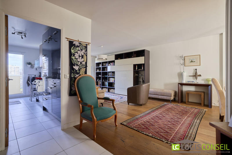 Appartement - 83 m² - 4 pièces