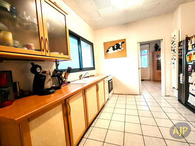 Maison - 111 m² - 6 pièces