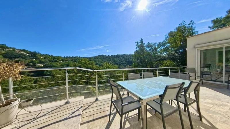 Maison - 117 m² - 5 pièces