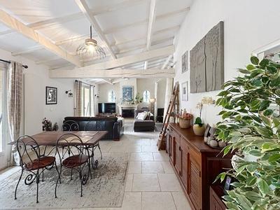 Maison - 122 m² - 4 pièces