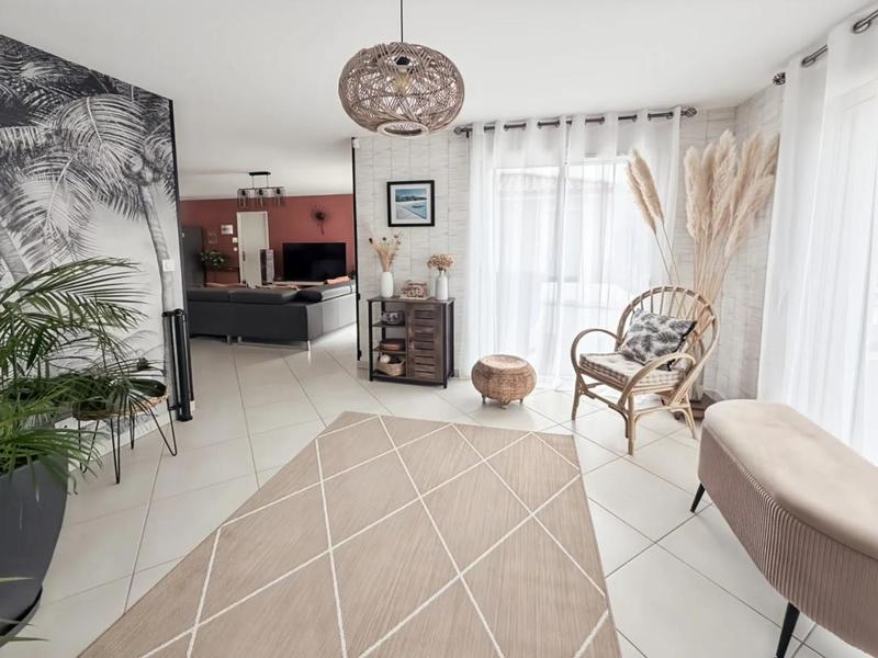 Maison - 123 m² - 6 pièces