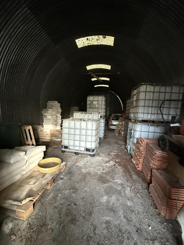 Local d'activités - 1 000 m²