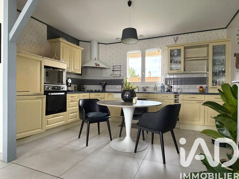 Maison - 126 m² - 6 pièces