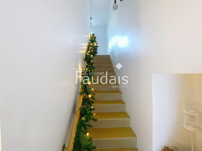 Maison - 140 m² - 8 pièces