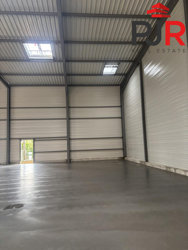 Local d'activités - 2 684 m²