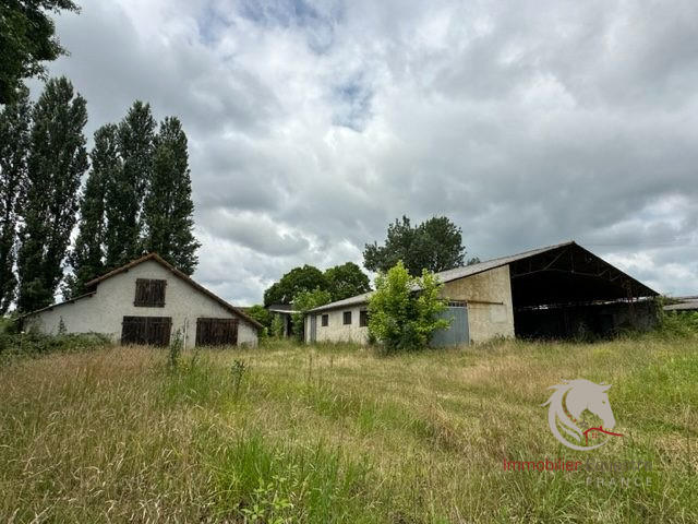 Ferme - 1 000 m² - 2 pièces