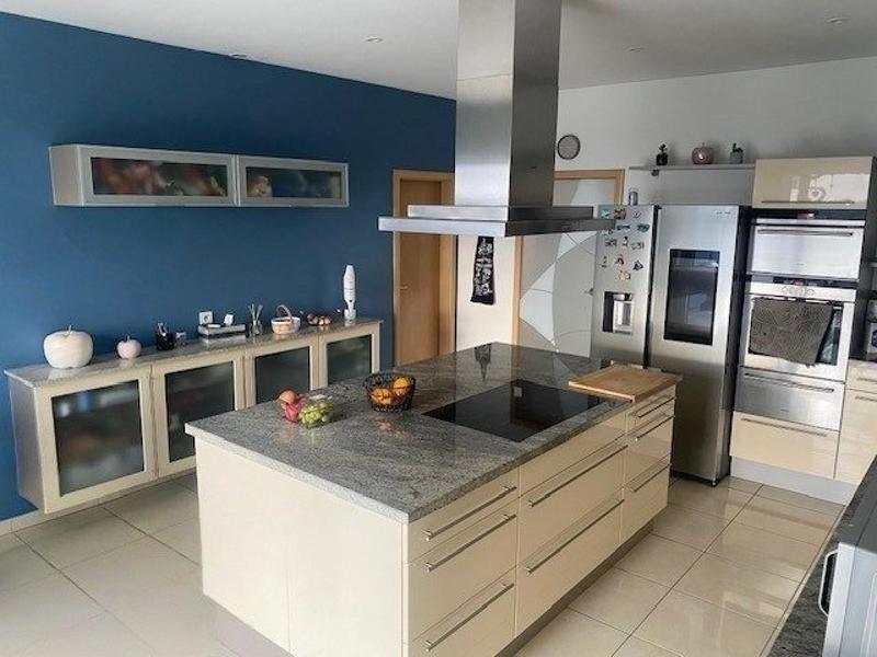 Villa - 396 m² - 8 pièces