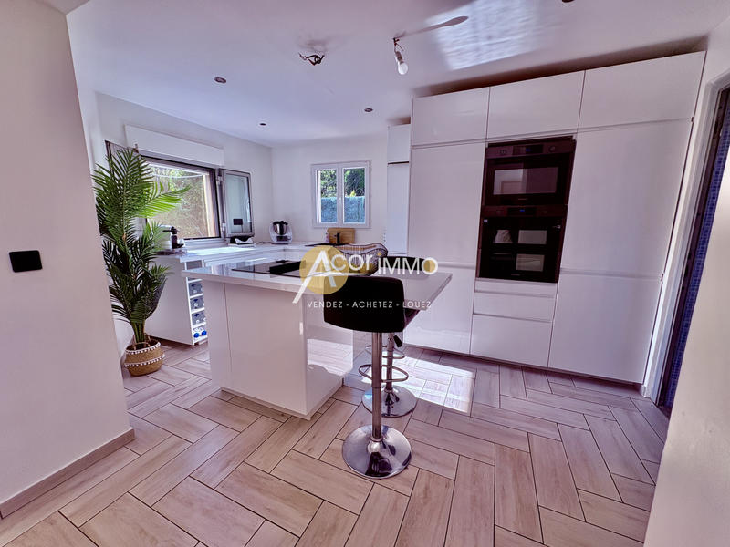 Maison - 130 m² - 4 pièces