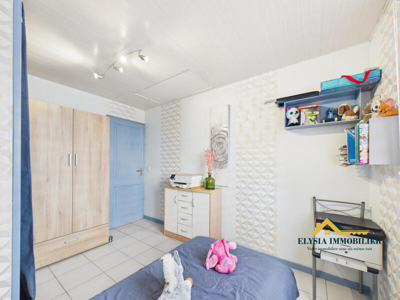 Maison - 90 m² - 6 pièces