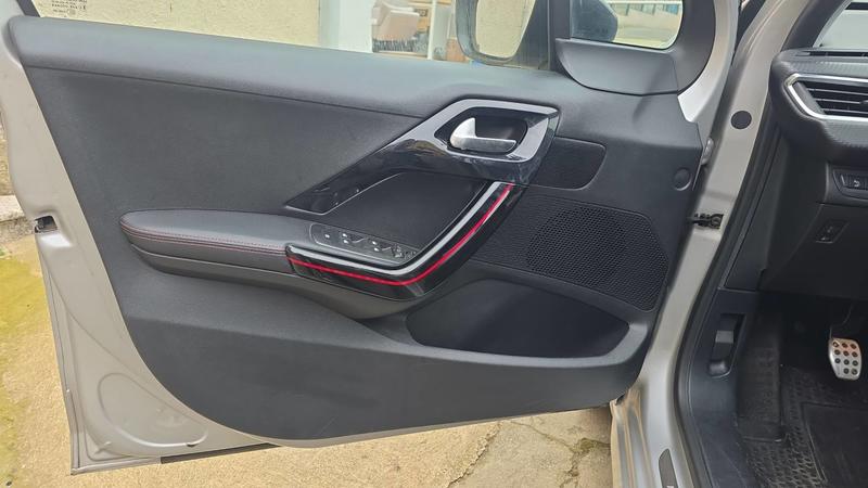 Peugeot 208 1.6 BlueHDi 120 Gt-Line