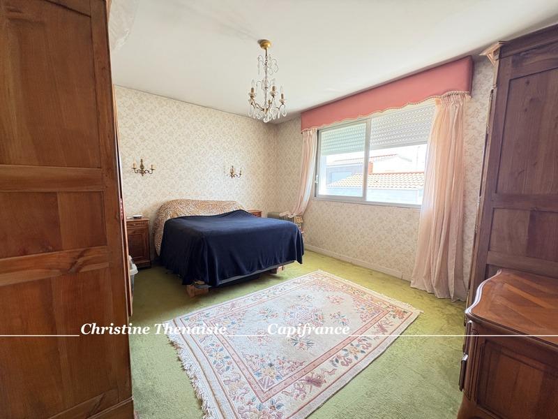 Maison - 168 m² - 8 pièces