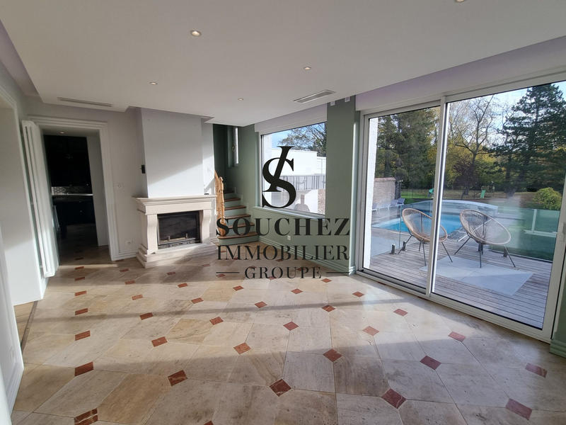 Maison - 170 m² - 8 pièces