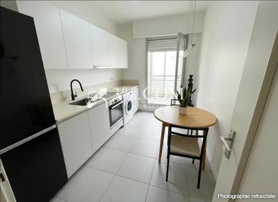Appartement - 60 m² - 2 pièces
