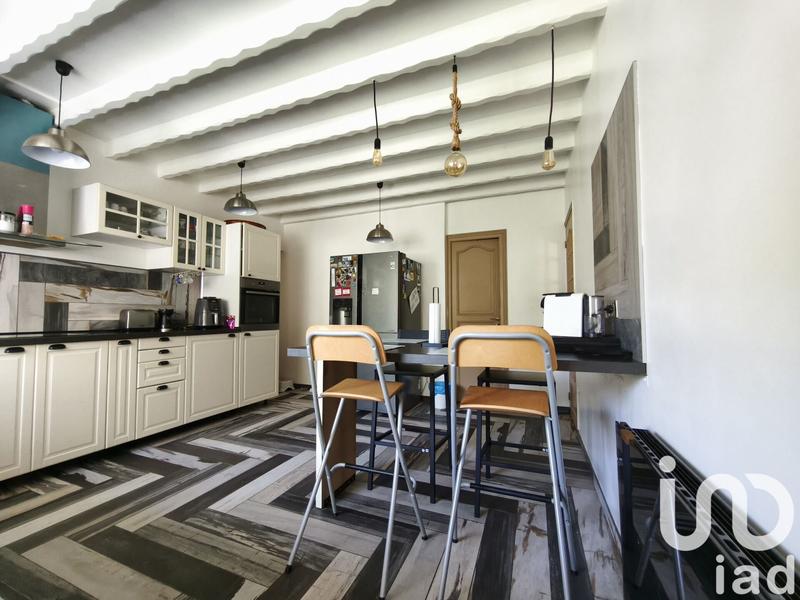 Maison - 303 m² - 9 pièces