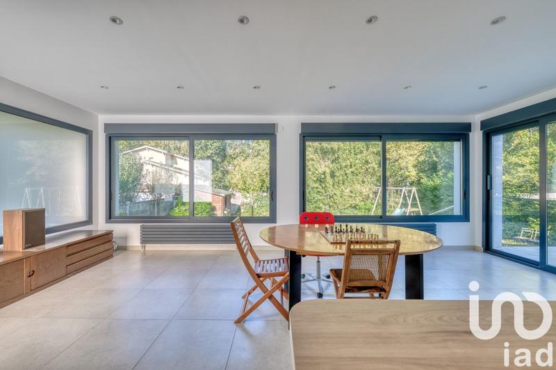 Maison - 176 m² - 7 pièces